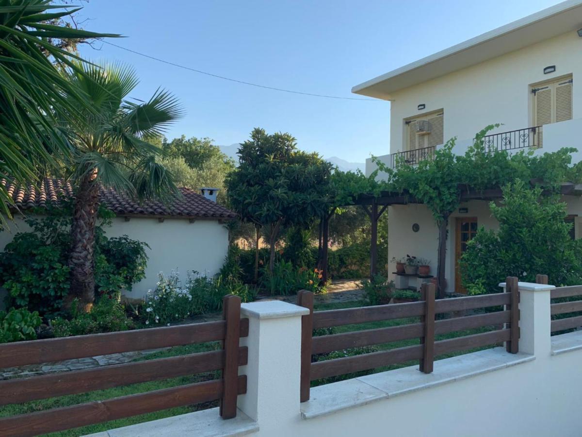 Villa Fatima Vryses Екстериор снимка